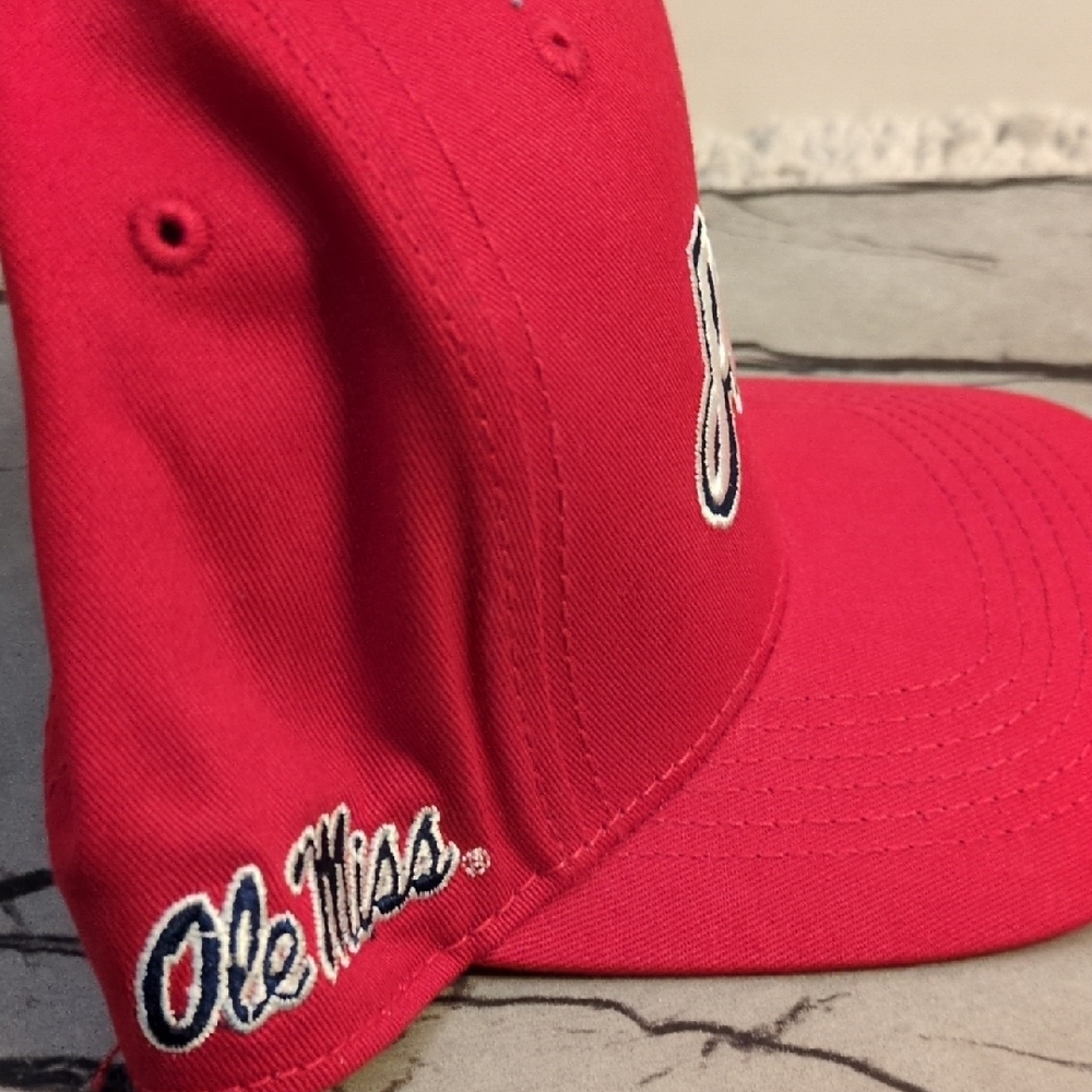 Red Preds Baseball Cap - Picture 2 of 5